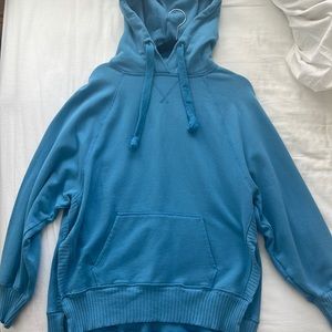 American Eagle Oversized Blue Sweatshirt
